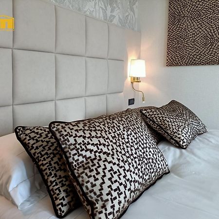 Hotel Michelangelo Palace & Spa Τέρνι Εξωτερικό φωτογραφία
