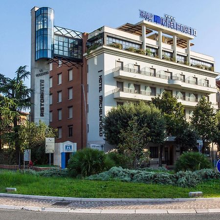 Hotel Michelangelo Palace & Spa Τέρνι Εξωτερικό φωτογραφία