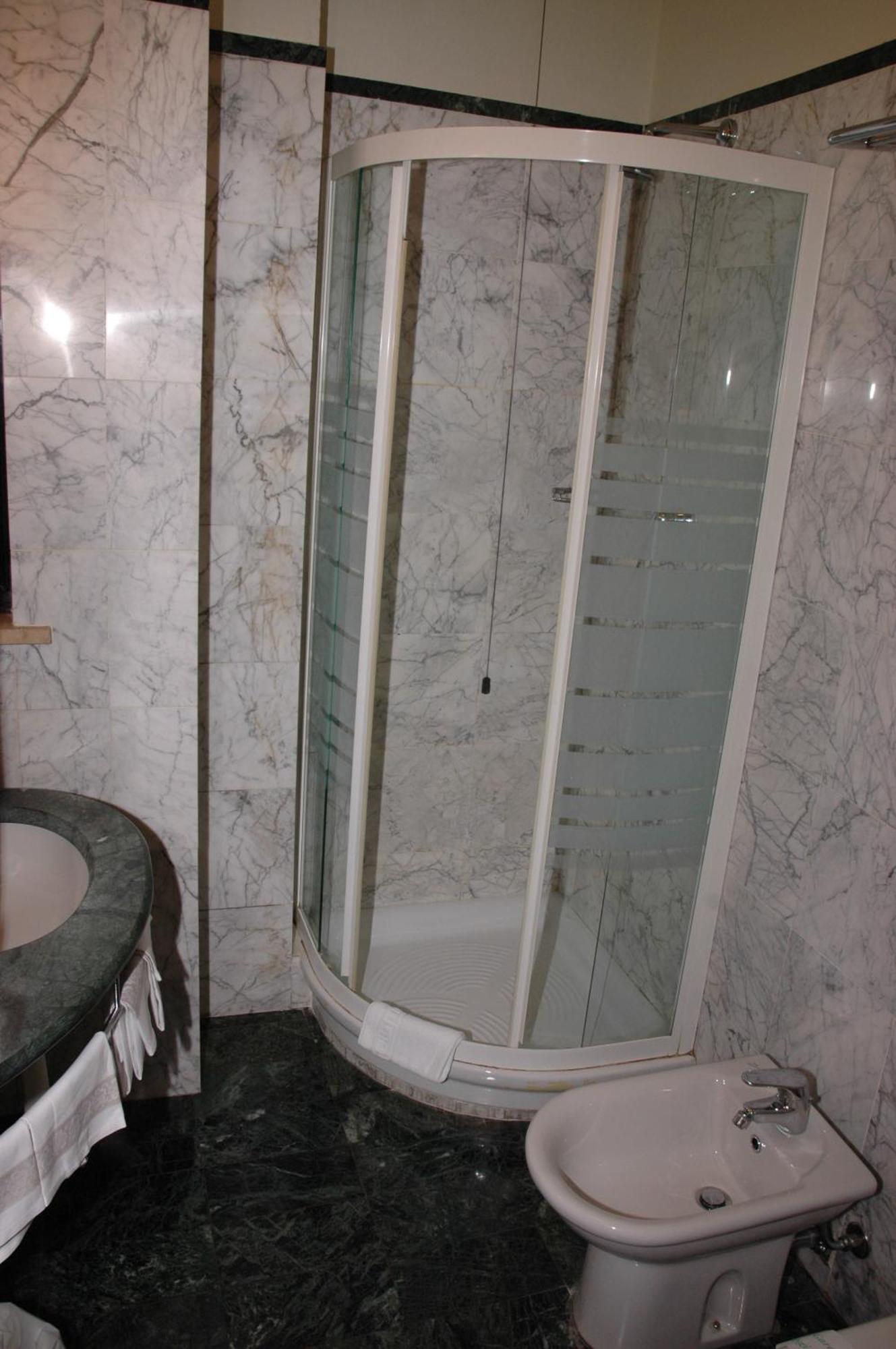 Hotel Michelangelo Palace & Spa Τέρνι Δωμάτιο φωτογραφία