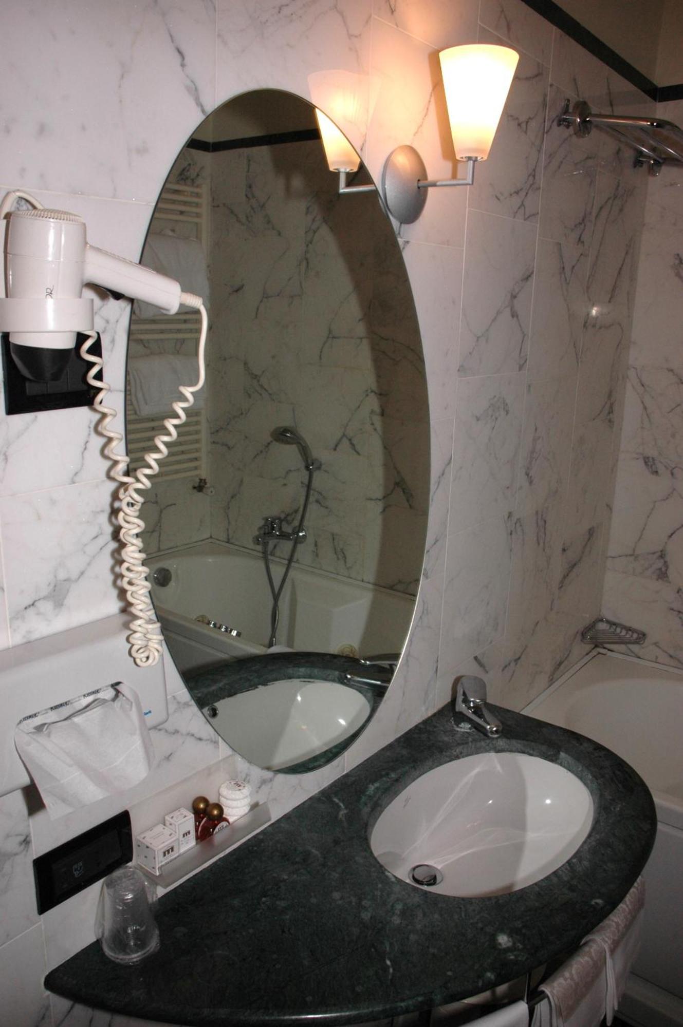Hotel Michelangelo Palace & Spa Τέρνι Δωμάτιο φωτογραφία