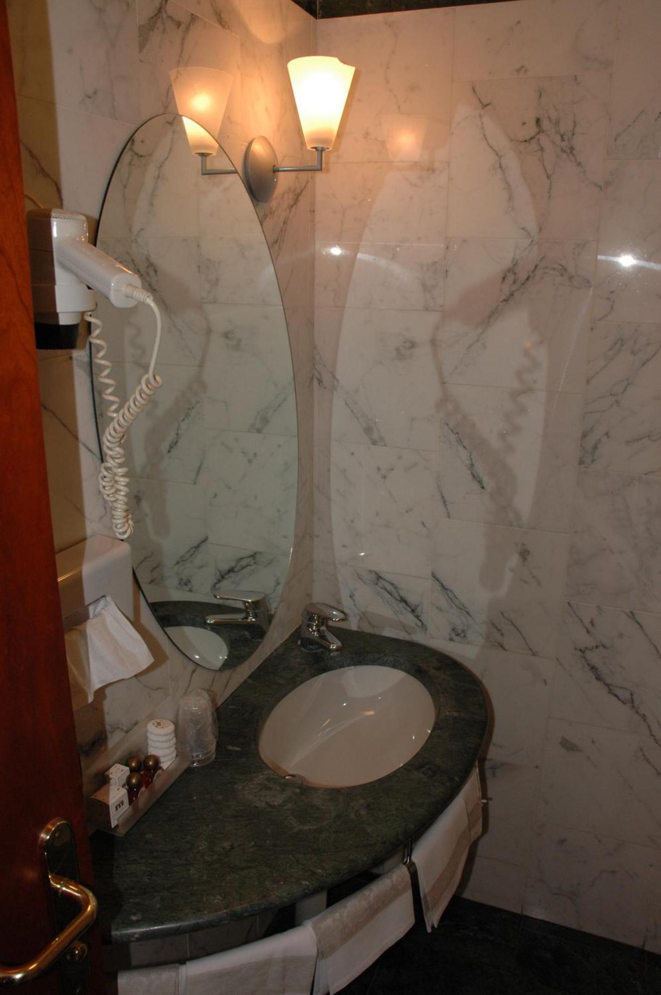 Hotel Michelangelo Palace & Spa Τέρνι Δωμάτιο φωτογραφία