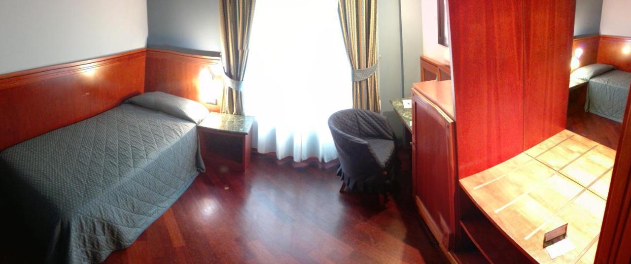 Hotel Michelangelo Palace & Spa Τέρνι Εξωτερικό φωτογραφία